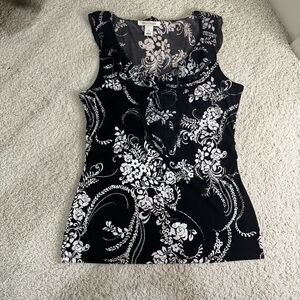 Pre-Loved White House Black Market Fitted Black and Off White Sleeveless Top S